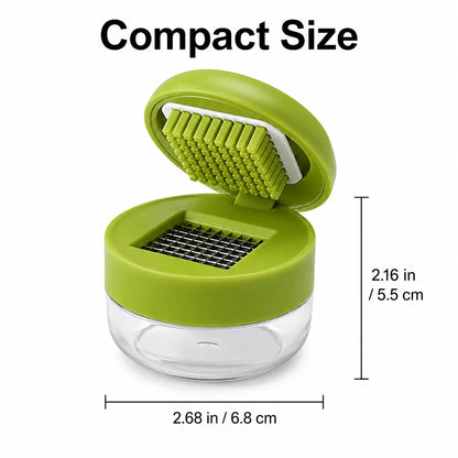 Mini Garlic Chopper with Stainless Steel Blades and Clear Collection Cup - Compact Manual Food Mincer for Garlic, Ginger, Onion, and Chili, Easy-Press Kitchen Tool in Green