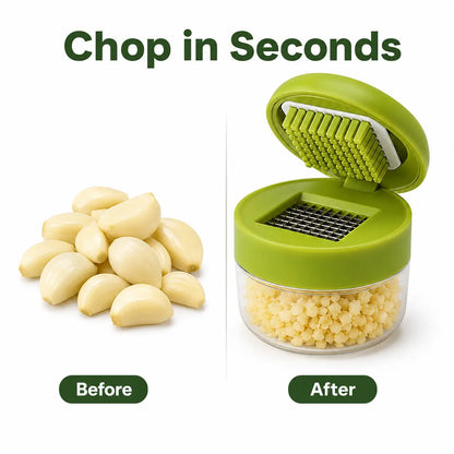 Mini Garlic Chopper with Stainless Steel Blades and Clear Collection Cup - Compact Manual Food Mincer for Garlic, Ginger, Onion, and Chili, Easy-Press Kitchen Tool in Green